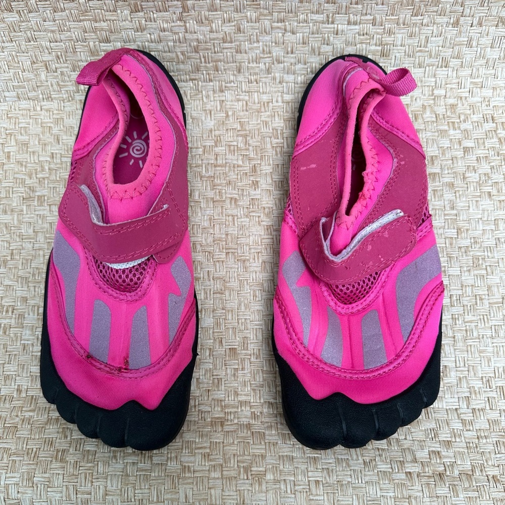 Soft Sock Beach Shoes Size 7